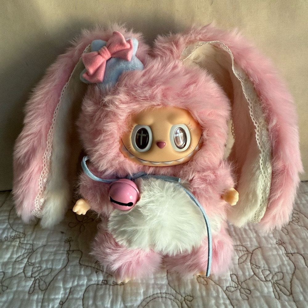 🔥 Fire Sale 🔥
Long Ears Custom Bunny Pink & White w/ Barrett & Bell